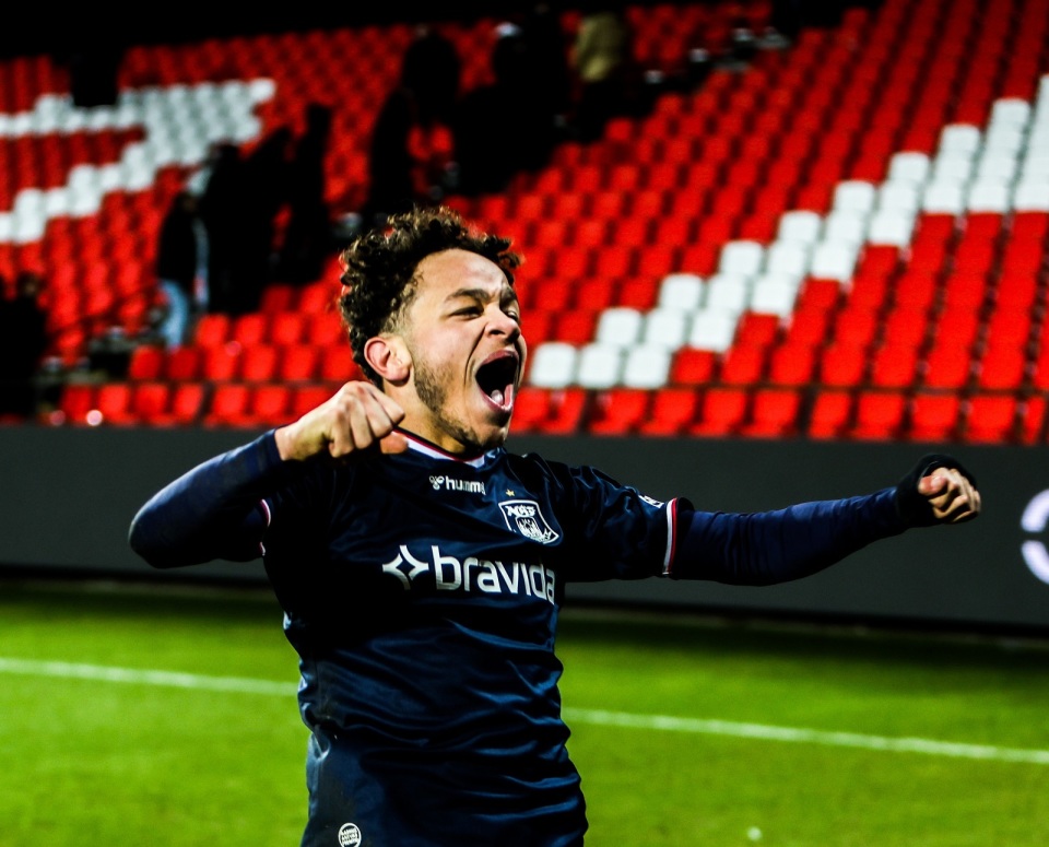 暂列积分榜, img, 两平 暂列积分榜, img, 两平